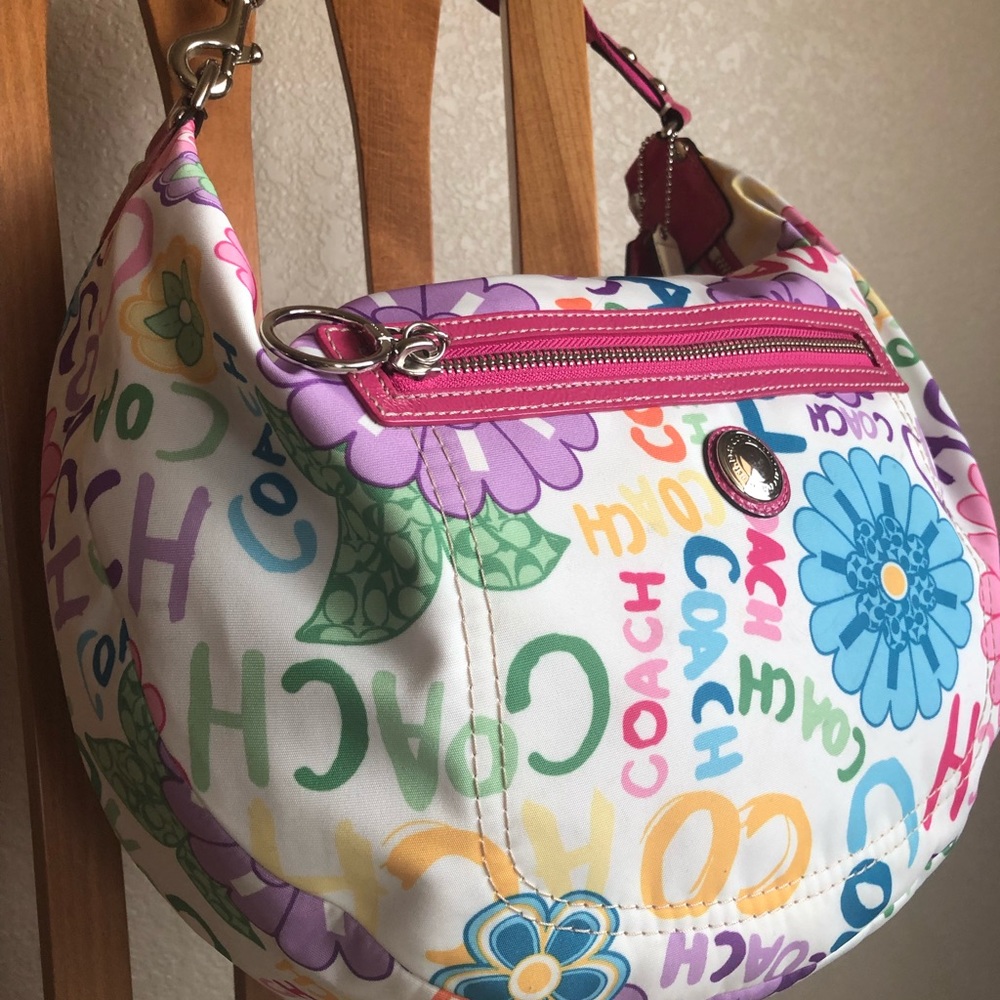 COACH (F14883) Daisy Hobo Bag, Wallet, 2 Scarves